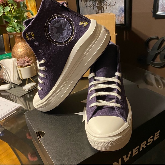 NWT Converse High Top Platform Sneakers - Picture 5 of 8
